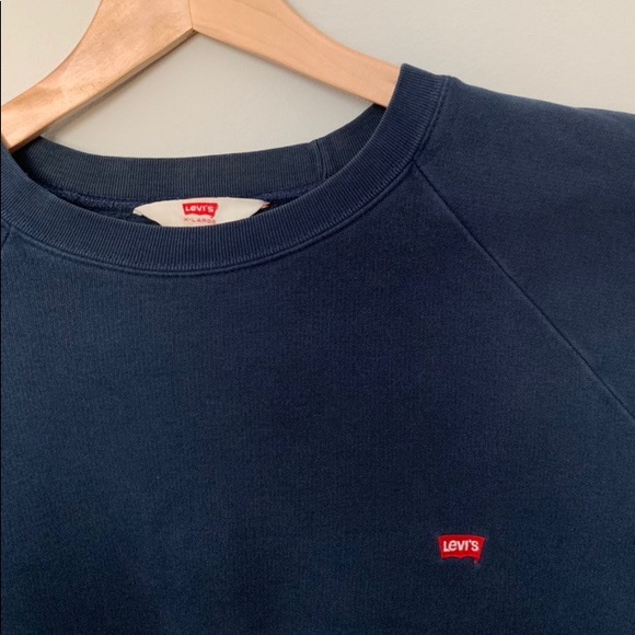 Levi’s Crew Neck - Picture 1 of 4